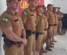 Policiais militares promovidos são homenageados durante solenidade em Pontal do Paraná (PR)