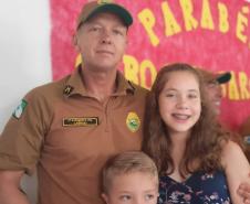 Policiais militares promovidos são homenageados durante solenidade em Pontal do Paraná (PR)