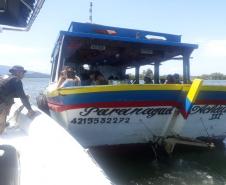 Mulher envolvida com tráfico de drogas é flagrada pela Patrulha Costeira em embarcação na Baía de Paranaguá