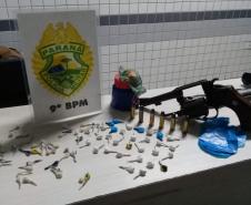 Patrulha do Sossego prende dupla e apreende mais de 80 porções de crack e cocaína em Paranaguá (PR)