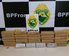 BPFron apreende mais de 31 quilos de maconha e haxixe e 1,5 mil pacotes de cigarros em situações distintas no Oeste do estado