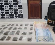 Em Colombo, na RMC, PM prende homem e apreende 31 porções de maconha