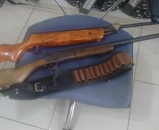 BPAmb-FV prende homem e apreende duas armas de fogo e munições na RMC