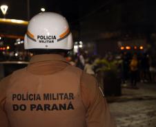 Com reforço da PM, multidões curtem terceiro dia de Carnaval no Paraná com mais segurança e diversão