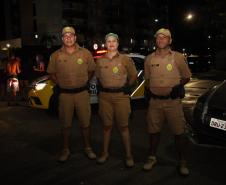 Com reforço da PM, multidões curtem terceiro dia de Carnaval no Paraná com mais segurança e diversão