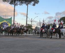 Regimento de Polícia Montada da PM celebra passagem de comando durante solenidade militar em Curitiba