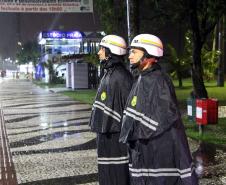 Chuva e intensa movimentação nas rodovias marcam primeiro dia de Carnaval no Litoral; ações preventivas ocorrem em todo Estado