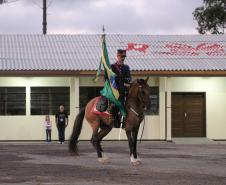 Regimento de Polícia Montada da PM celebra passagem de comando durante solenidade militar em Curitiba