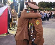 Regimento de Polícia Montada da PM celebra passagem de comando durante solenidade militar em Curitiba