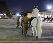 Regimento de Polícia Montada da PM celebra passagem de comando durante solenidade militar em Curitiba