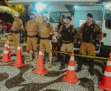 Com reforço da PM, multidões curtem terceiro dia de Carnaval no Paraná com mais segurança e diversão