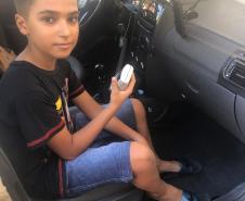  Garoto realiza sonho ao visitar unidade da PM em Cianorte (PR), no Noroeste do estado