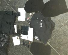 Trio suspeito de envolvimento com homicídio é preso pela PM em Colombo; uma arma de fogo foi apreendida