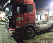 Em Paranaguá (PR), PM intercepta carreta com 354 quilos de cocaína que iria para o exterior