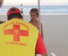 Mortes por afogamento caem 53,3% nas praias do Paraná durante a temporada de verão