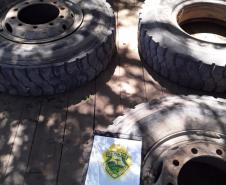 Na Lapa (PR), PM encaminha nove pessoas e recupera caminhão roubado em Santa Catarina