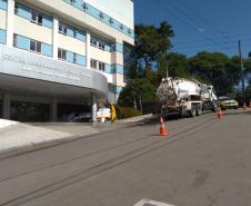 Polícia Militar presta apoio na desinfecção de unidades hospitalares que atendem casos de coronavírus no Paraná