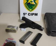 Em situações distintas, PM prende duas pessoas e apreende duas pistolas no Noroeste do estado