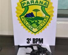 No Sudoeste do estado, PM apreende quatro armas e recupera veículo furtado durante o fim de semana