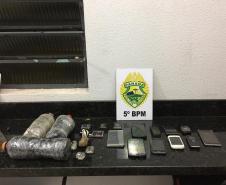 PM apreende maconha e celulares que seriam lançados dentro da Penitenciária Estadual de Londrina
