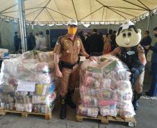 Polícia Militar e Corpo de Bombeiros participam da campanha Cesta Solidária do Governo do estado