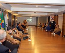 Comandante-Geral da PM participa de reunião na Associação Comercial do Paraná, em Curitiba