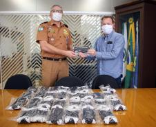 SINDEP-PR doa máscaras faciais reutilizáveis para a Polícia Militar
