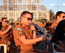 Banda de Música da PM faz live em homenagem ao Dia das Mães no Jardim Botânico em Curitiba