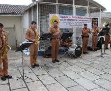 Banda de Música da PM faz homenagem para enfermeiros do Hospital da PM no Dia Internacional da Enfermagem