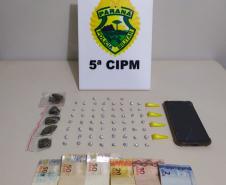 ROTAM prende três homens e apreende 72 porções de drogas e dinheiro no Noroeste do estado