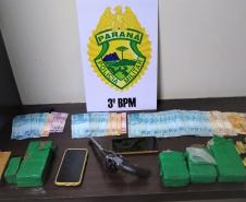 No Sudoeste do estado, PM apreende arma e maconha durante abordagens