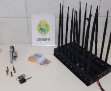 Poucos instantes após roubo, 28º Batalhão recupera caminhão e prende homem em Rio Negro (PR)