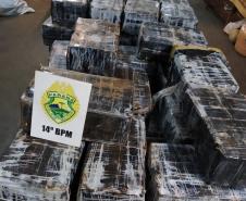 Policiais militares de Itaipulândia (PR) apreendem mais de 1,4 tonelada de maconha às margens do Lago Itaipu