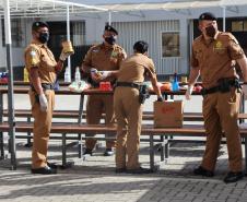 Colégio da PM arrecada 1,5 tonelada de alimentos em Drive Thru Solidário na Capital do estado