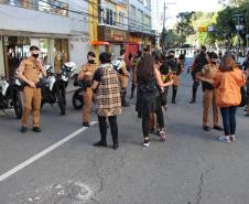 Manifestação Praça Santos Andrade e Palácio Iguaçu