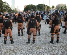 Manifestação Praça Santos Andrade e Palácio Iguaçu