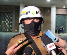 Manifestação Praça Santos Andrade e Palácio Iguaçu