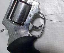 Poucos instantes após roubo, 28º Batalhão recupera caminhão e prende homem em Rio Negro (PR)