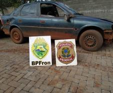 Durante Operação Hórus, Batalhão de Fronteira apreende embarcação, veículo e cigarros contrabandeados no município de Guaíra (PR)