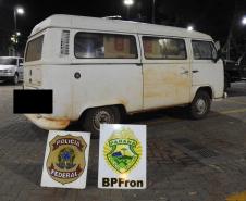 BPFron apreende R$ 1,3 milhão em cigarros contrabandeados e veículos em Guaíra (PR)
