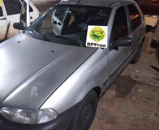 Mulher é flagrada pelo BPFron com R$ 18 mil em dinheiro e mercadorias paraguaias em Foz do Iguaçu (PR)