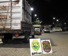 BPFron apreende R$ 1,3 milhão em cigarros contrabandeados e veículos em Guaíra (PR)