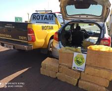 Homem foge de abordagem do BPRv e abandona carro com 350 quilos de maconha no Oeste do estado