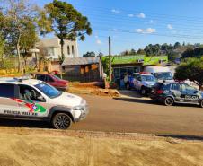 Em situações distintas, BPFron apreende 20 mil pacotes de cigarros e 22 volumes de contrabando no Oeste do estado