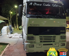 Carreta com uma tonelada de maconha é apreendida no Noroeste do estado em ação conjunta da PM e Polícia Civil