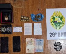 Nos Campos Gerais, PM prende duas pessoas e apreende armas e munições em situações distintas