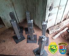 Nos Campos Gerais, PM encontra artefatos explosivos e miguelitos após denúncia anônima