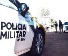 Moradores de Foz do Iguaçu recebem doação de alimentos e hortaliças da Polícia Militar