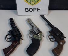 BOPE apreende quatro armas em abordagens na Capital e RMC durante o fim de semana