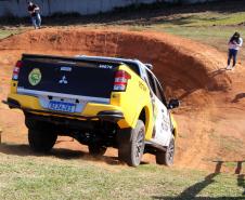 BPRv promove treinamento em caminhonete 4x4 para policiais militares e agentes de trânsito em Quatro Barras, na RMC